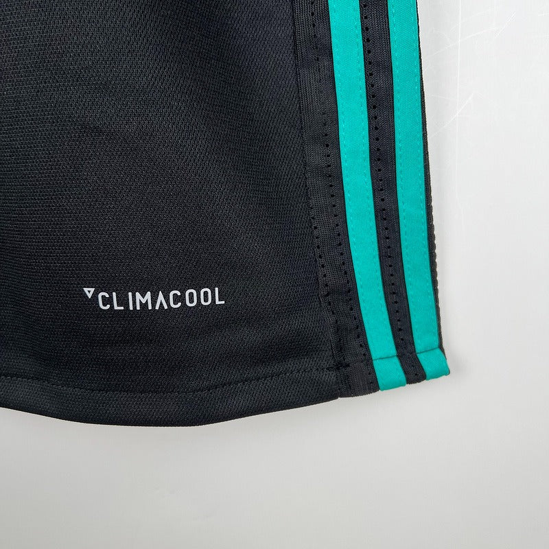 Maillot Real Madrid extérieur 2017-2018 rétro