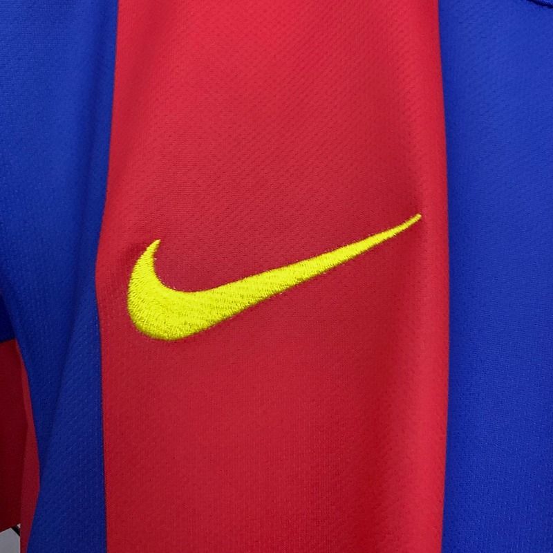Retro FC Barcelona 2004-2005 home