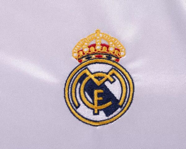Maillot domicile rétro Real Madrid 2004-2005 enfant