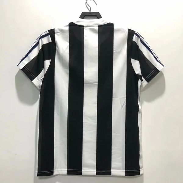 Retro Newcastle United 1995-1997 home Secondary image