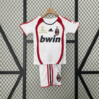 Maillot Rétro Enfant AC Milan 2006-2007 extérieur