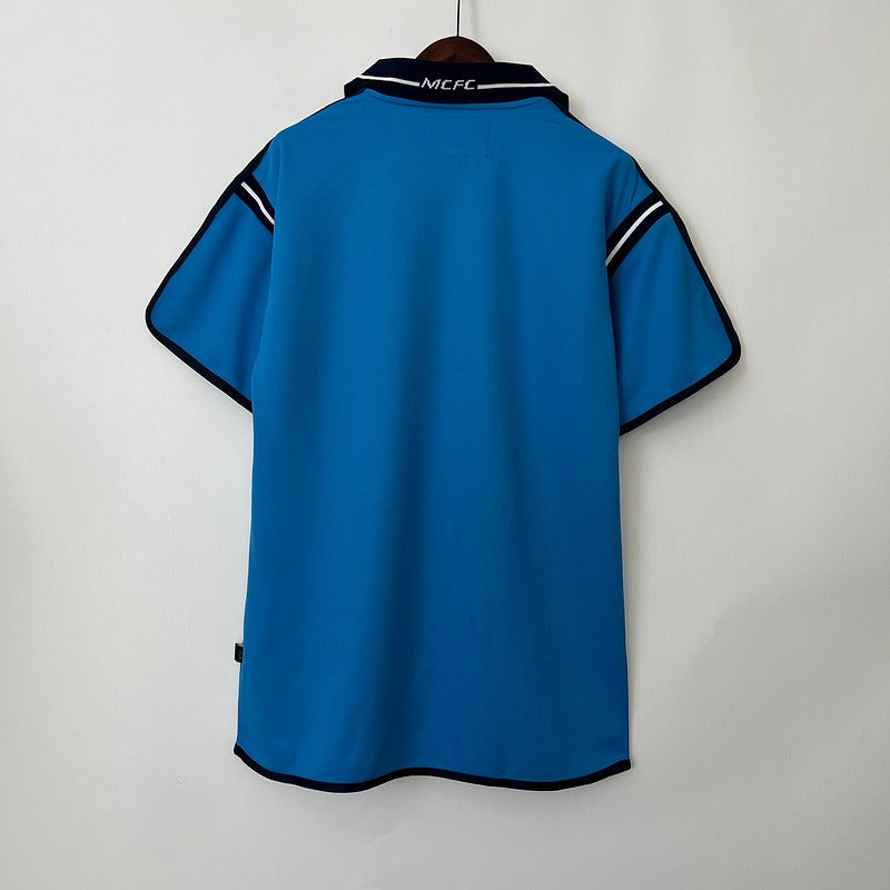 Retro Manchester City 2001-2002 home Secondary image