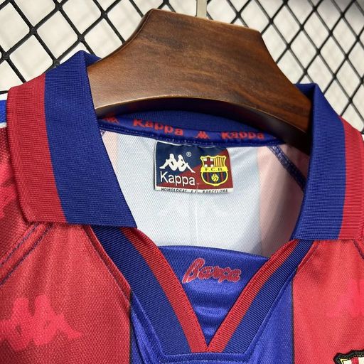 Retro FC Barcelona 1996-1997 home