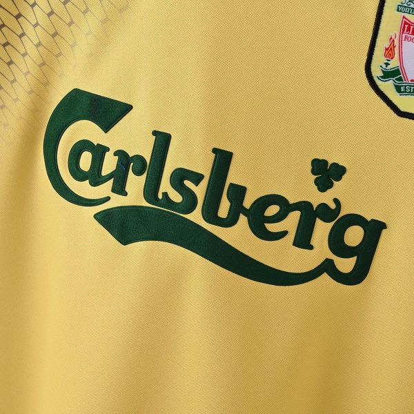 Retro Liverpool FC 2004-2005 away