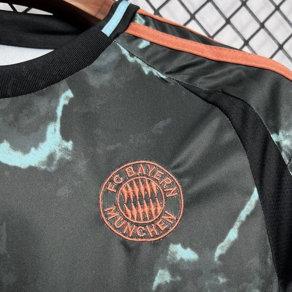 Enfants Bayern Munich extérieur 2024-2025