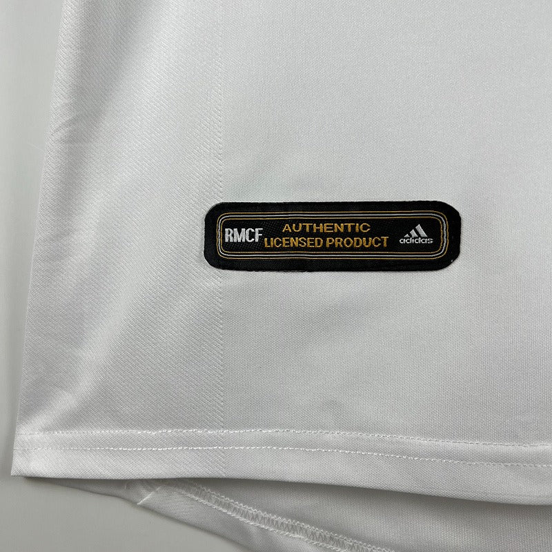 Retro Real Madrid domicile 2001-2002