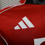 Bayern München 2025-2026 home player