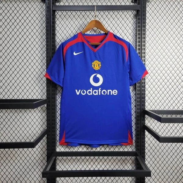 Maillot Rétro Manchester United extérieur 2005-2006 Image principale du produit