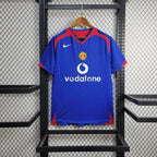 Retro Manchester United 2005-2006 away