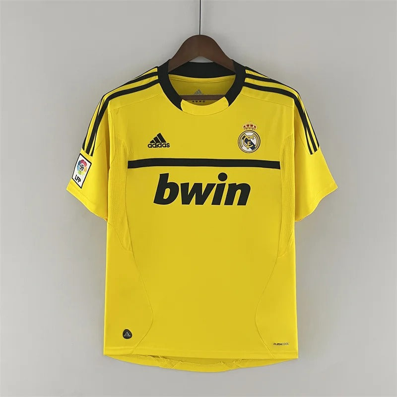 Retro Real Madrid 2011-2012 Goalkeeper Main image