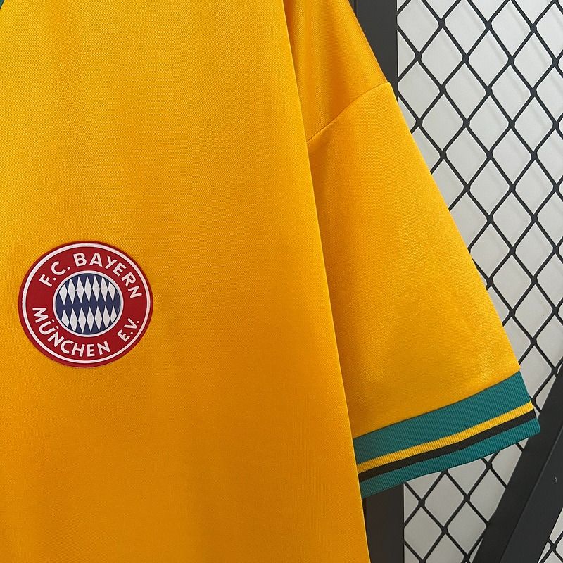 Retro Bayern München 1993-1995 away