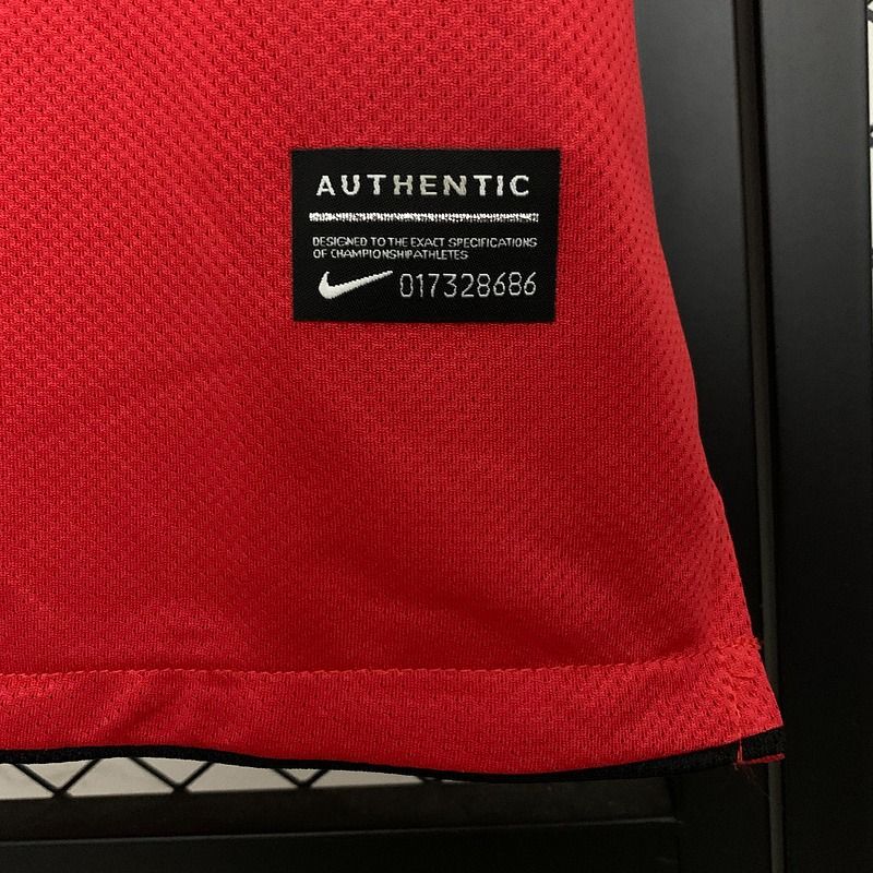 Retro Manchester United 2010-2011 home