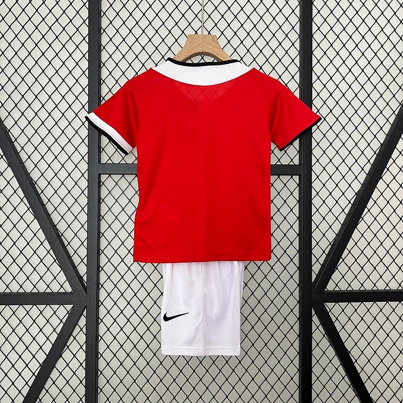 Retro Kids Manchester United 2005-2006 home