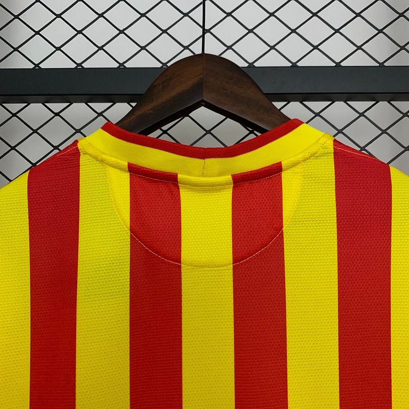 Retro FC Barcelona 2013-2014 away