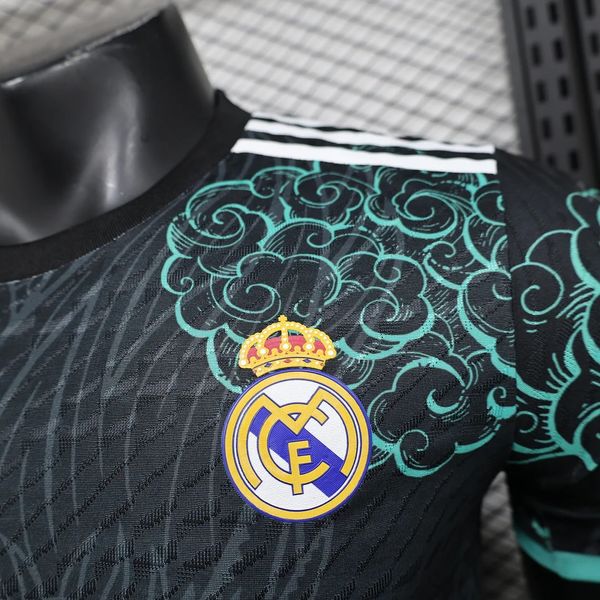 Joueur édition spéciale Real Madrid 2025-2026