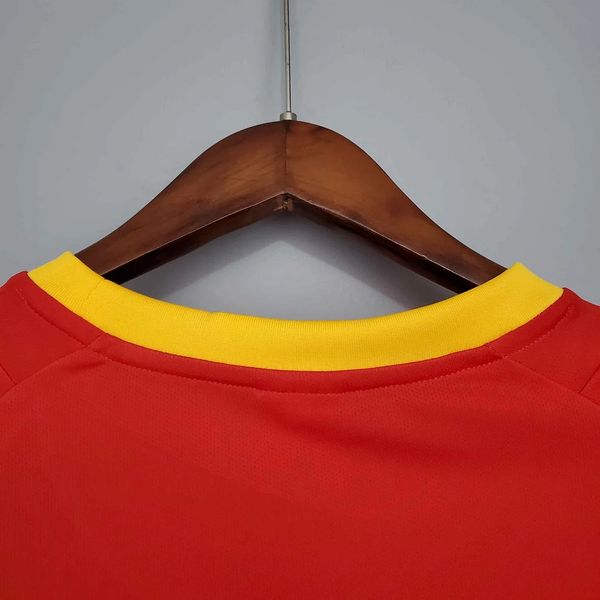 Retro Spain 2002 home