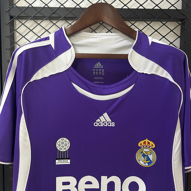 Maillot extérieur rétro Real Madrid 2006-2007