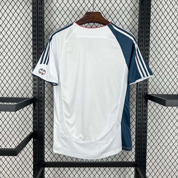 Maillot extérieur rétro du Liverpool FC 2006-2007 Image secondaire du produit