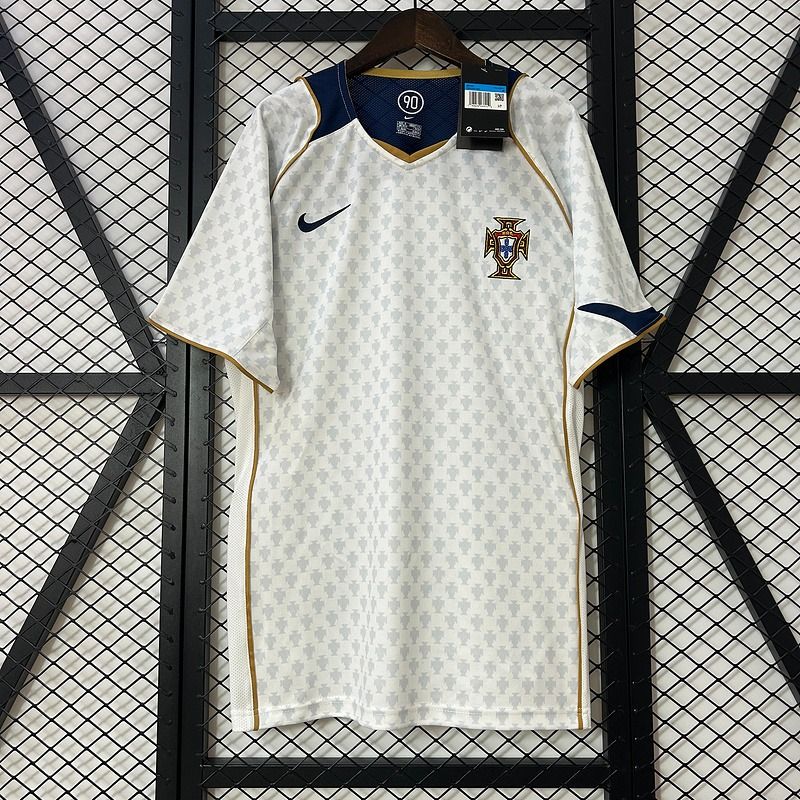 Retro Portugal 2004 away