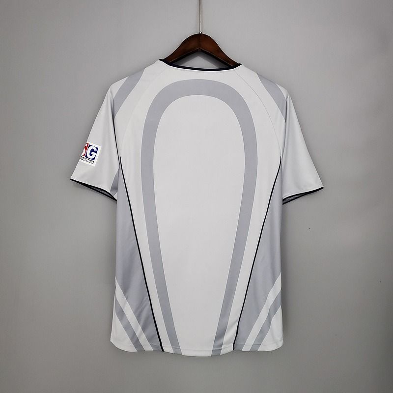 Maillot extérieur rétro PSG 2001-2002 Image secondaire du produit