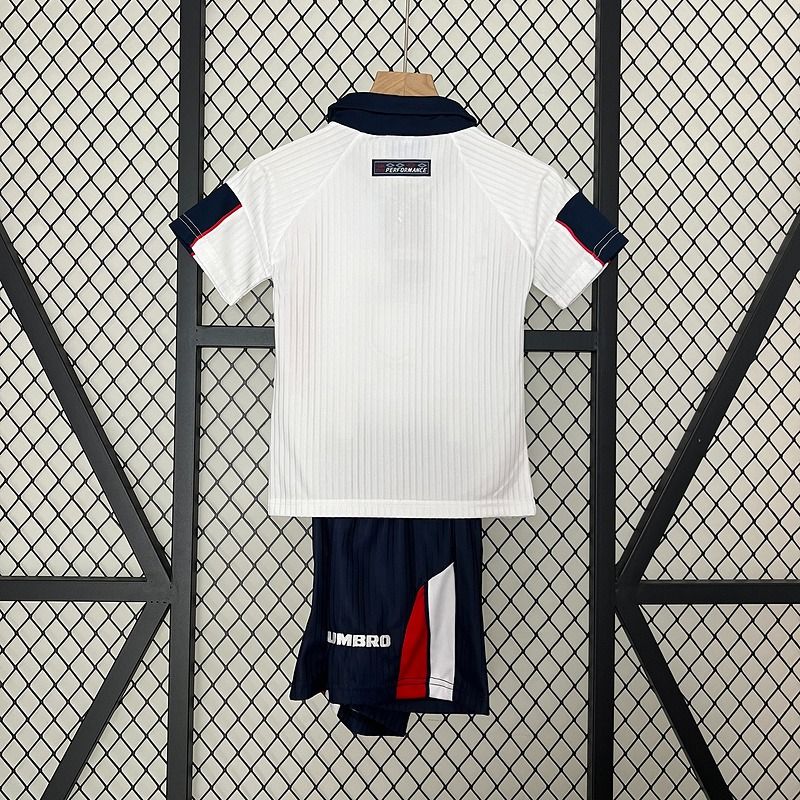 Retro Kids England 1998 home Secondary image