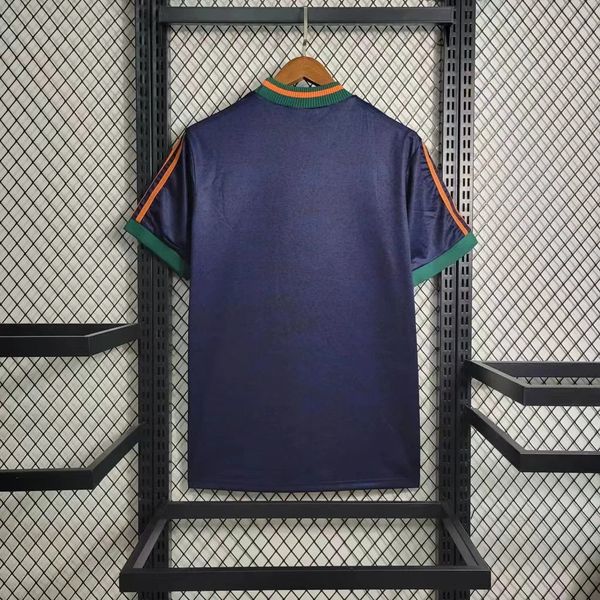 Retro Newcastle United 1997-1998 away Secondary image