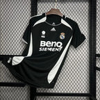 Maillot rétro du Real Madrid 2006-2007 deuxième tenue à l'extérieur