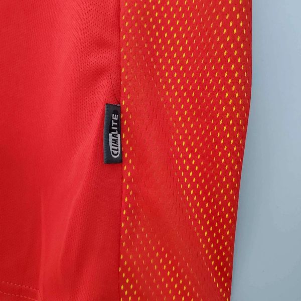 Retro Spain 2002 home