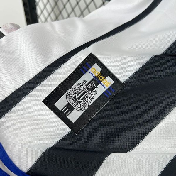 Retro Newcastle United 1999-2000 home
