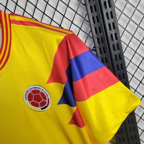 Rétro Colombie domicile 1990