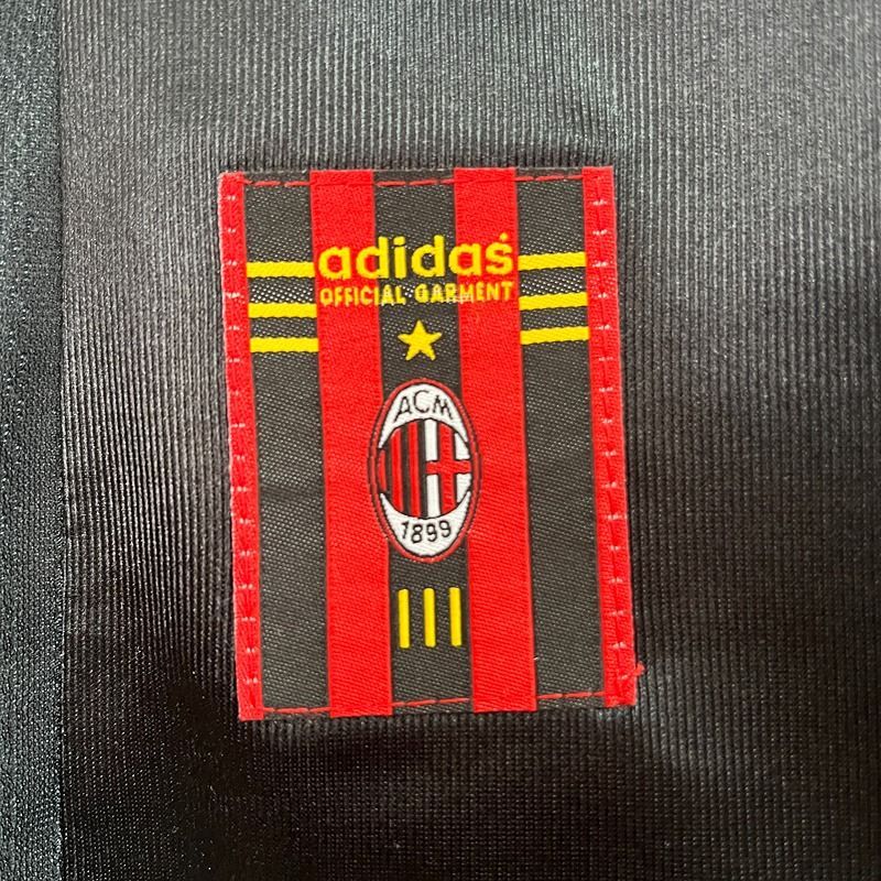Maillot rétro AC Milan 1998-1999 troisième maillot extérieur