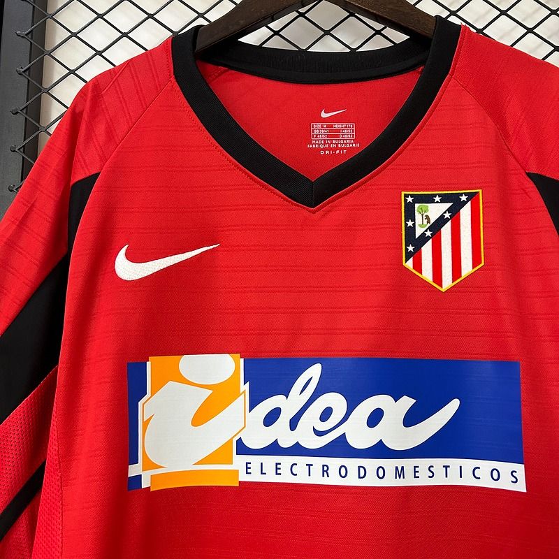 Maillot rétro extérieur de l'Atletico Madrid 2001-2002