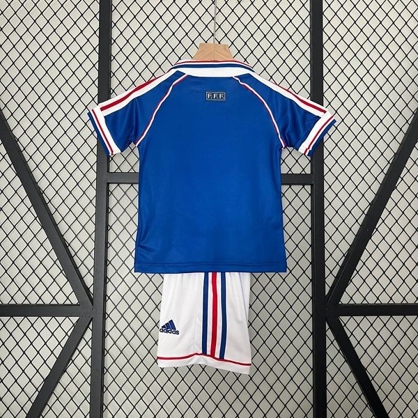Retro Kids France 1998 home Secondary image