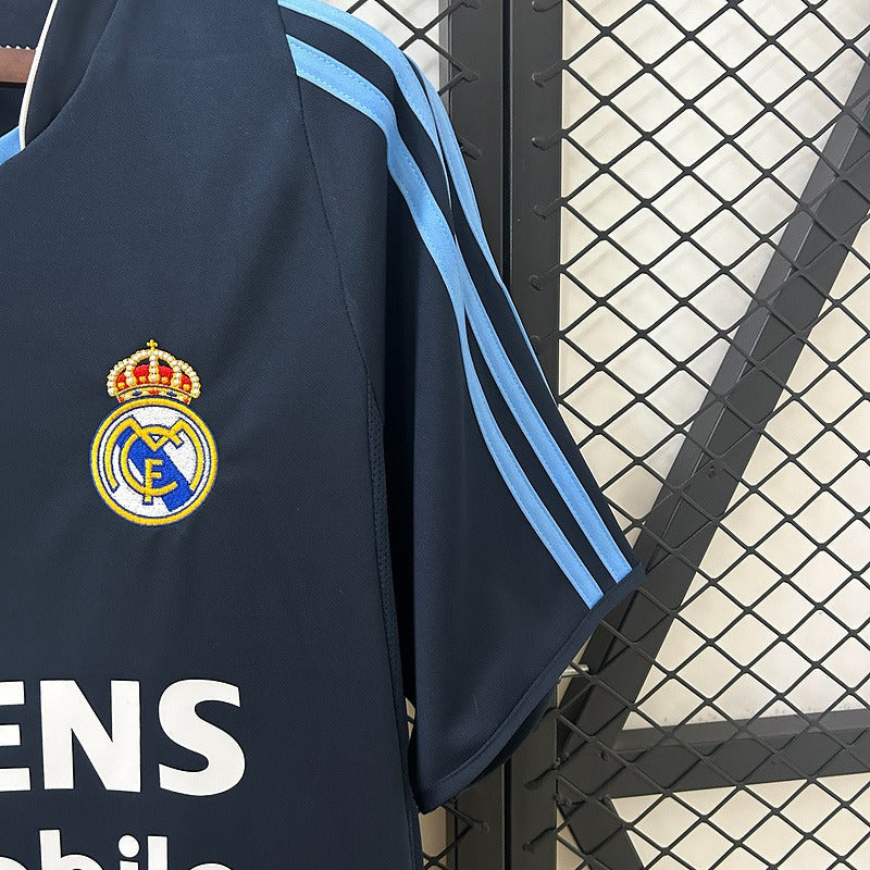 Maillot extérieur rétro Real Madrid 2003-2004