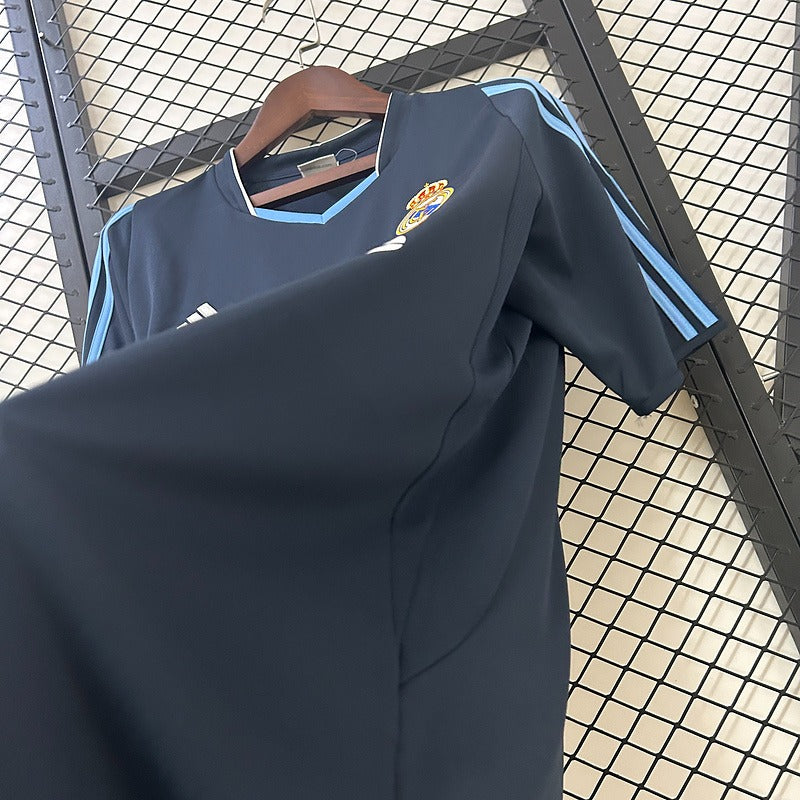 Maillot extérieur rétro Real Madrid 2003-2004