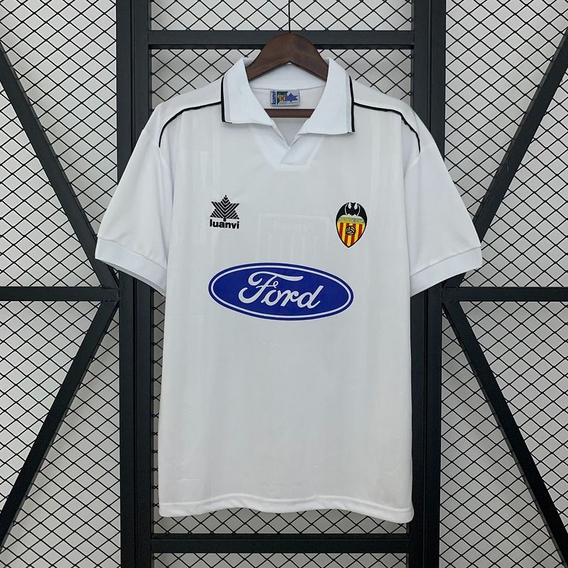 Retro Valencia CF 1996-1997 home Main image