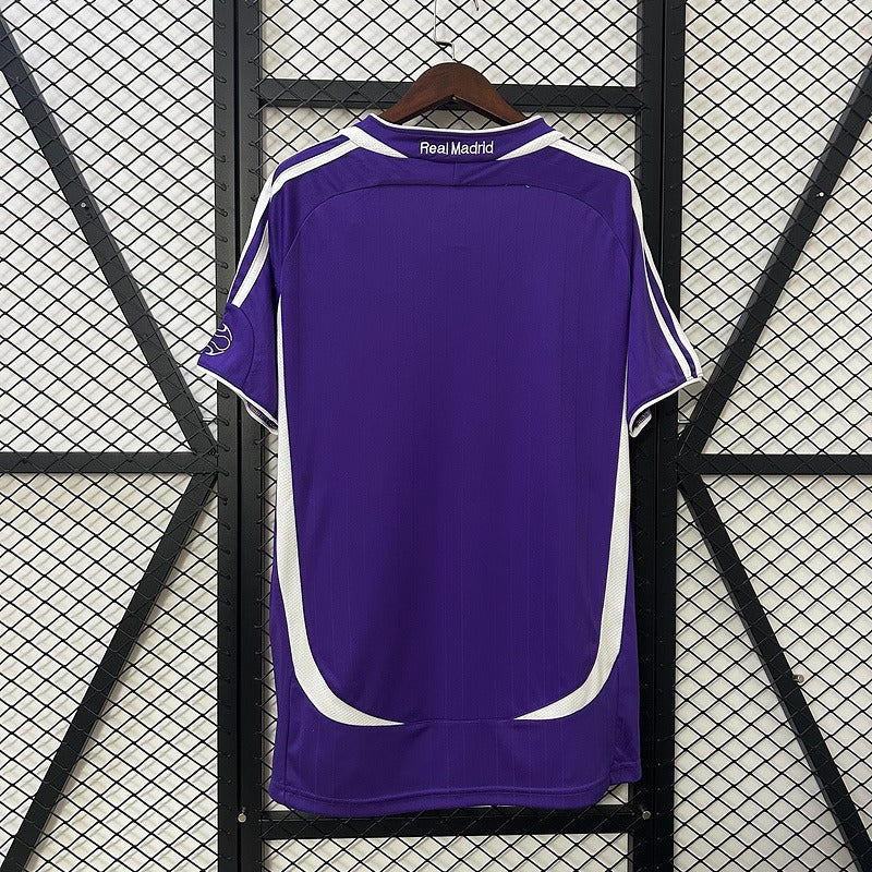 Maillot extérieur rétro Real Madrid 2006-2007 Image secondaire du produit