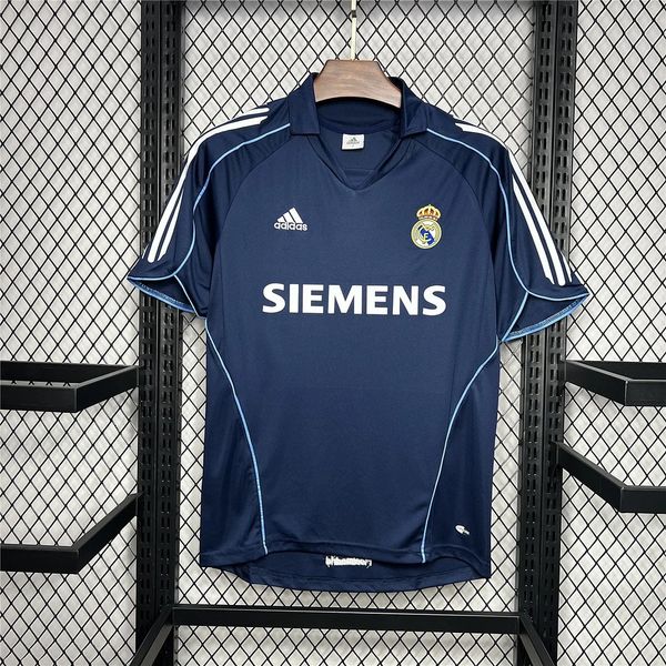 Retro Real Madrid 2005-2006 away Main image
