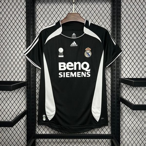 Maillot rétro du Real Madrid 2006-2007 deuxième tenue à l'extérieur Image principale du produit