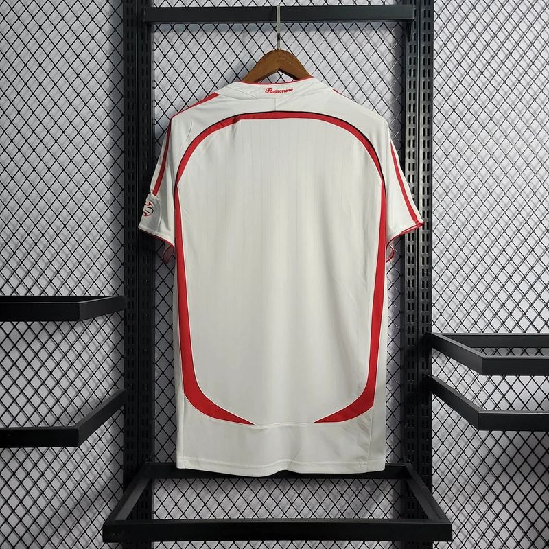 Maillot rétro AC Milan 2006-2007 extérieur