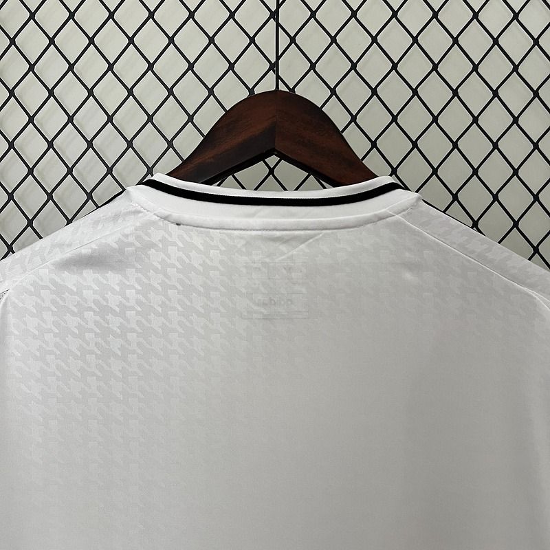 Real Madrid 2024-2025 home