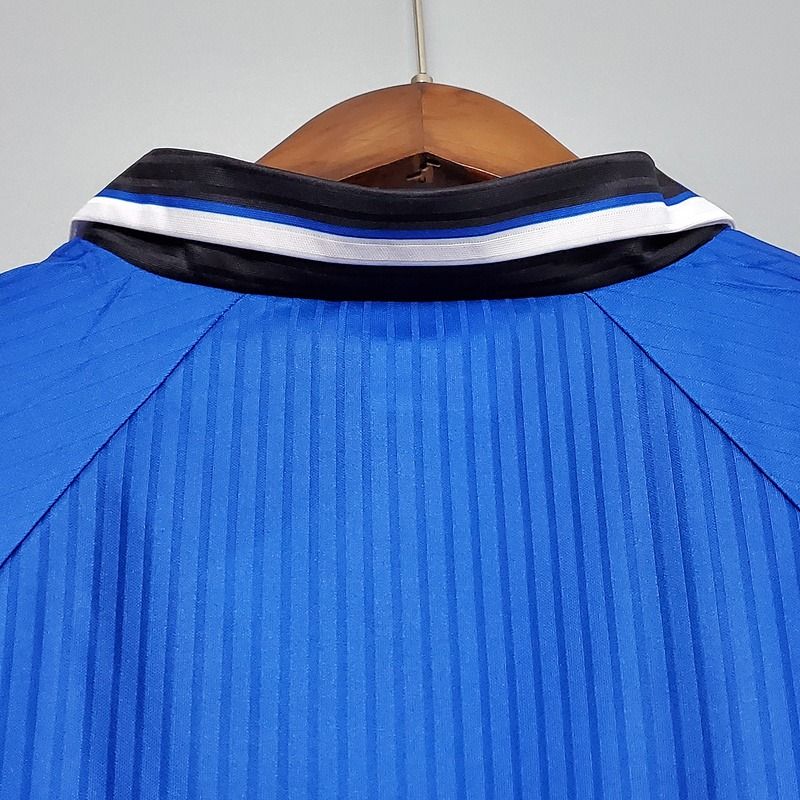 Maillot rétro Manchester United 1996-1997 extérieur (deuxième)