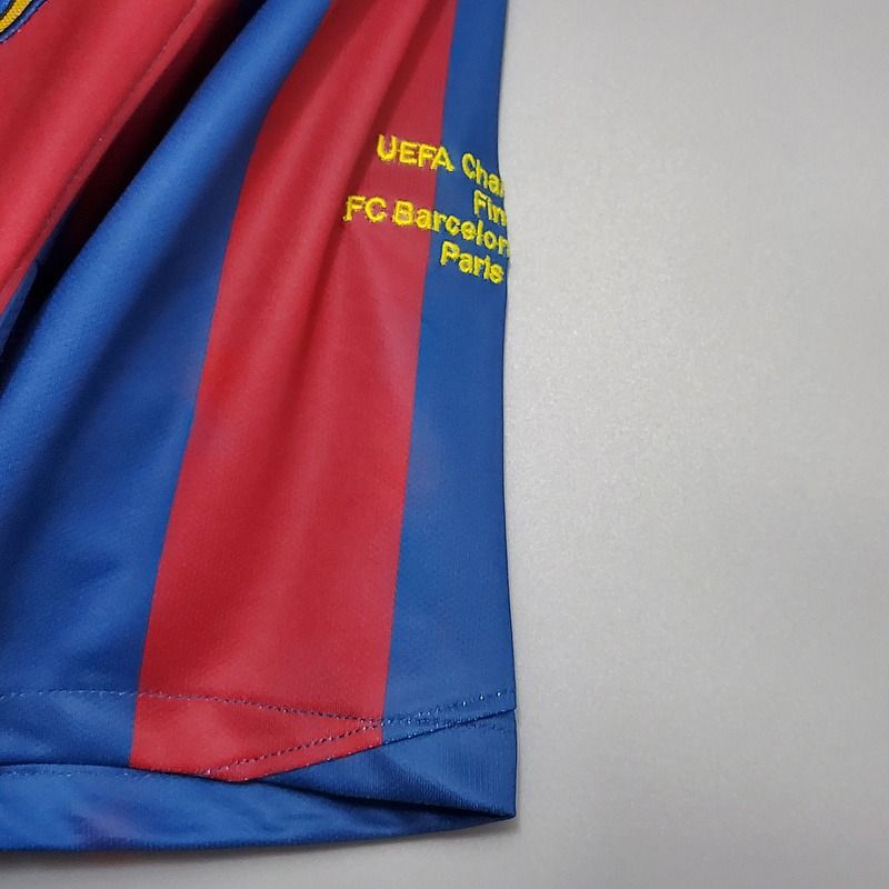Retro FC Barcelona 2005-2006 home UCL edition