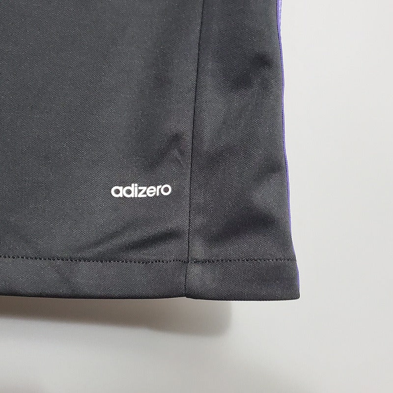 Maillot rétro du Real Madrid saison 2015-2016, deuxième maillot extérieur