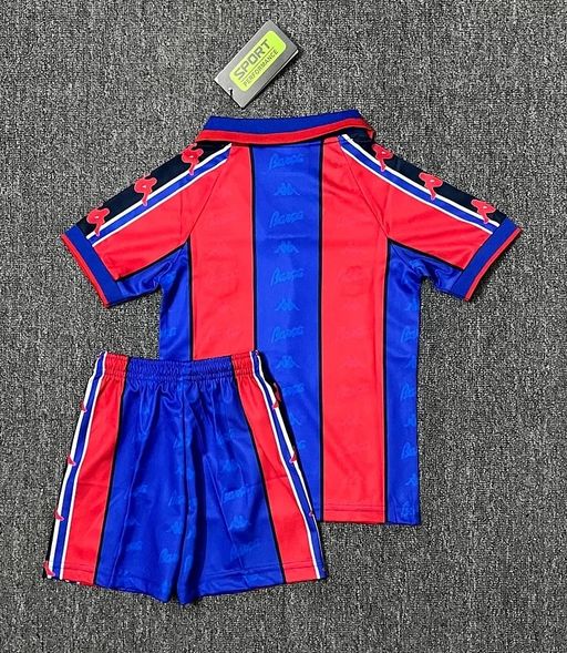 Retro Kids FC Barcelona 1995-1997 home Secondary image