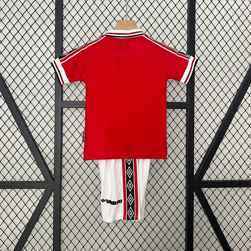 Retro Kids Manchester United 1998-1999 home Secondary image