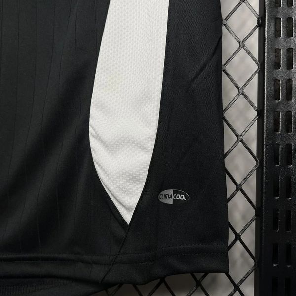 Maillot rétro du Real Madrid 2006-2007 deuxième tenue à l'extérieur