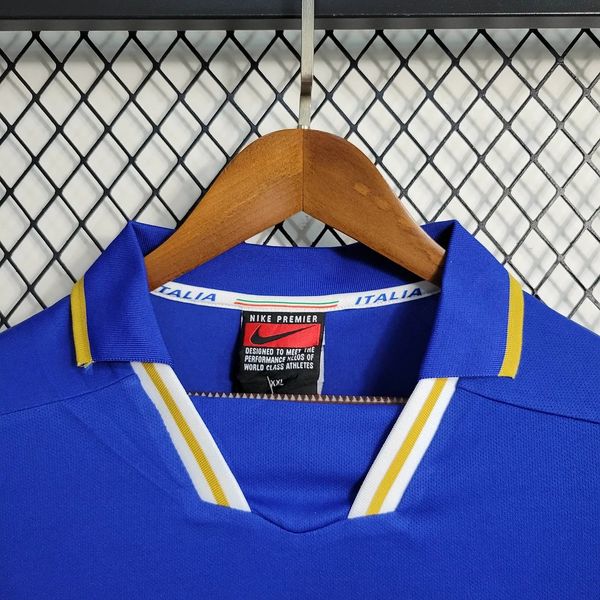 Retro Italy 1996 home