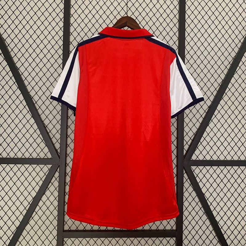 Retro Arsenal FC 2001-2002 home Secondary image
