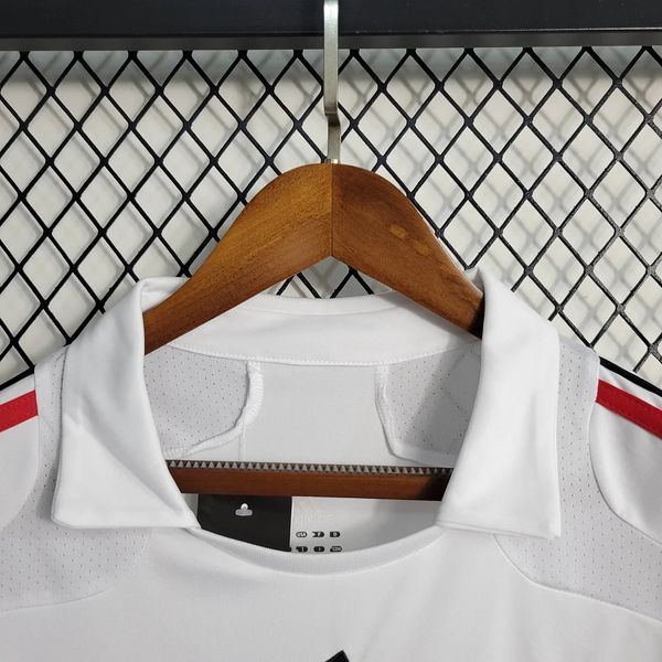 Rétro AC Milan 2007-2008 extérieur